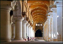 Thirumalai Nayak Palace - Madurai Holidays